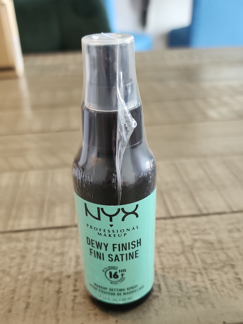 NWT NYX Dewy Finish Make Up Setting Spray